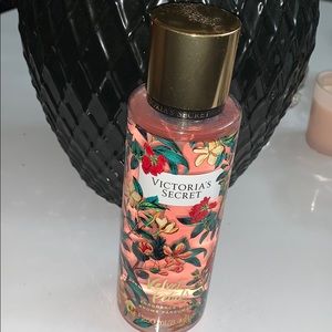 Body spray-Victoria secret